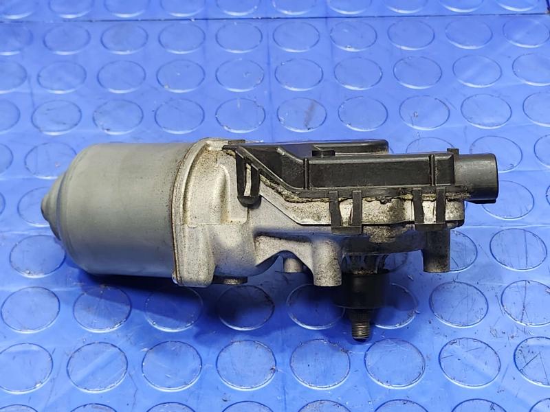 2010 Toyota Prius Wiper Motor Front