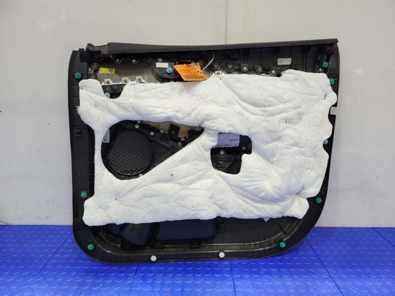 2017 Kia Sorento Front Door Trim Panel