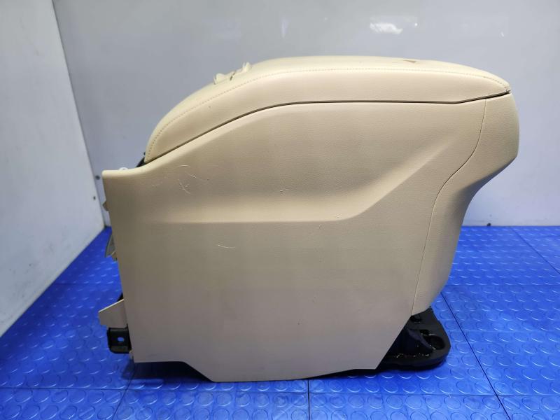 2018 Toyota Highlander Front Console