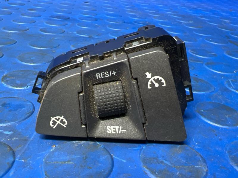 2010-2013 Buick Lacrosse Steering Wheel Cruise Control Switch OEM 20907568