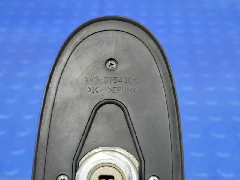 2010-2012 Toyota Prius 1.8L Radio Antenna Assembly w/o Bluetooth OEM 86309-47020