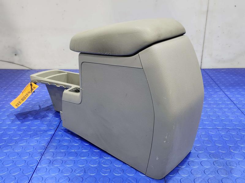 2010 Subaru Forester Front Console