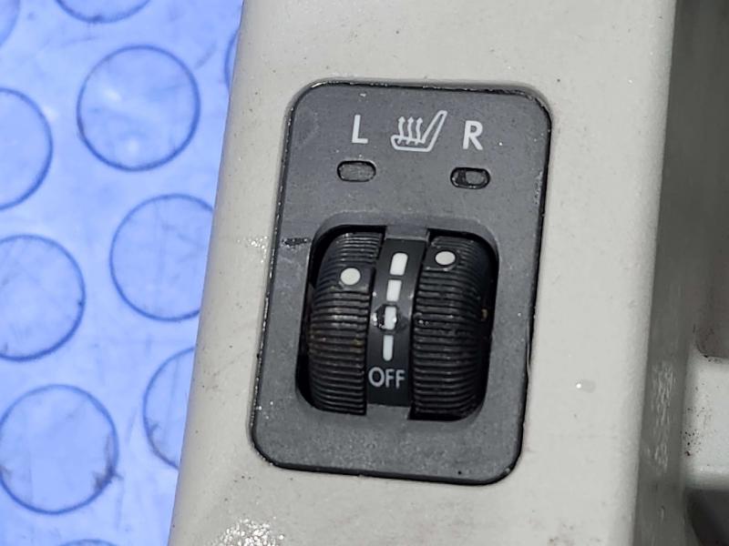 2010 Subaru Forester Front Console