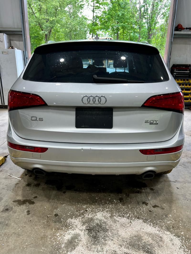 2014 Audi Q5 Center Pillar