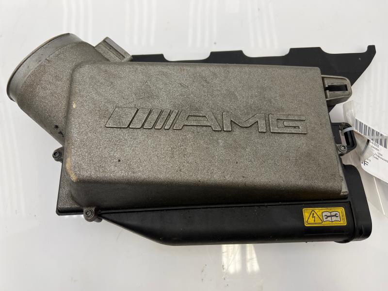 2007 - 2011 Mercedes E63 AMG W212 Air Cleaner Box RH Passenger Side OEM 1560920403 1560940606