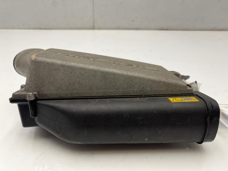 2007 - 2011 Mercedes E63 AMG W212 Air Cleaner Box RH Passenger Side OEM 1560920403 1560940606