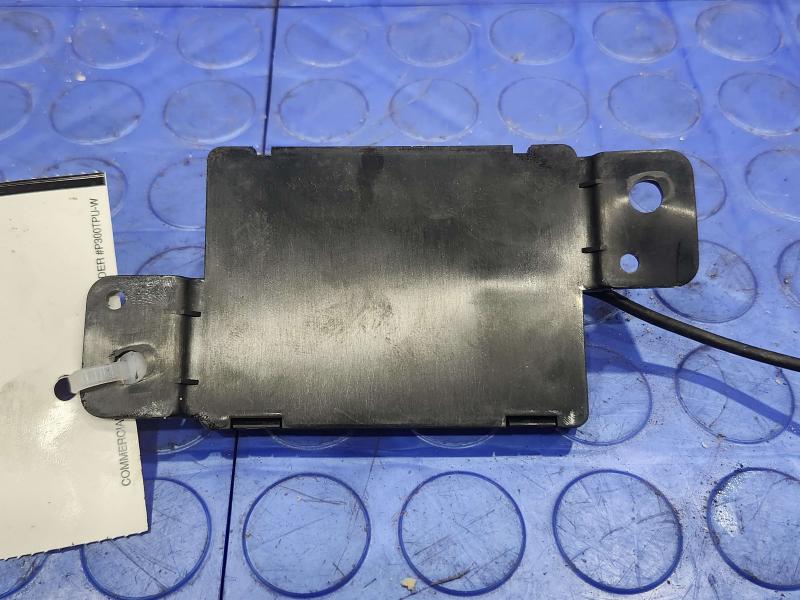 2014-2020 Dodge Grand Caravan Keyless Entry Antenna Genuine OEM 68069728AD