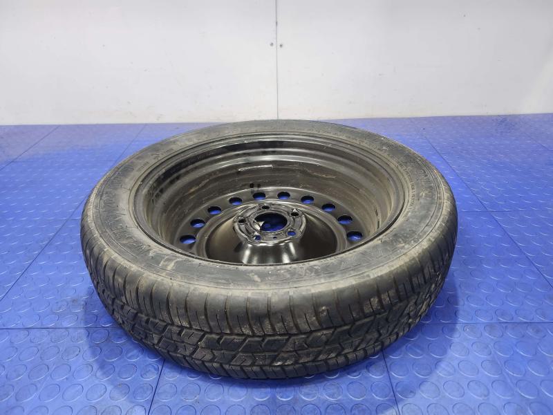 2015 Chrysler 200 Wheel