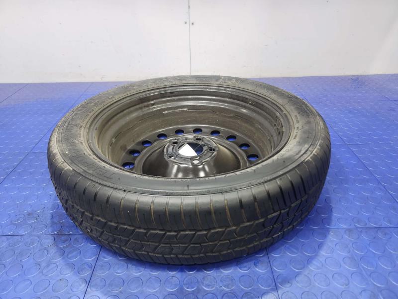 2015 Chrysler 200 Wheel
