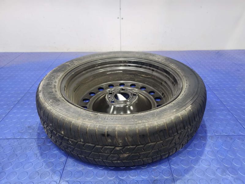 2015 Chrysler 200 Wheel
