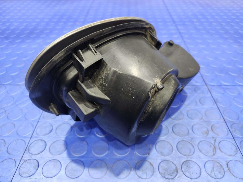 2017 Chrysler 200 Fuel Tank Door
