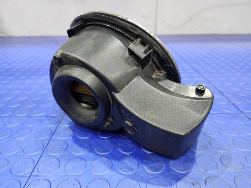 2017 Chrysler 200 Fuel Tank Door