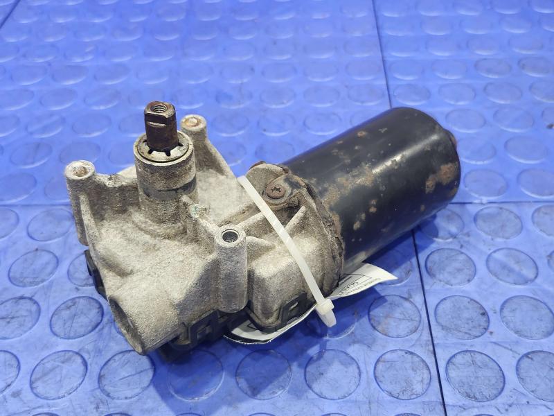 2004 Ford Explorer Wiper Motor Front