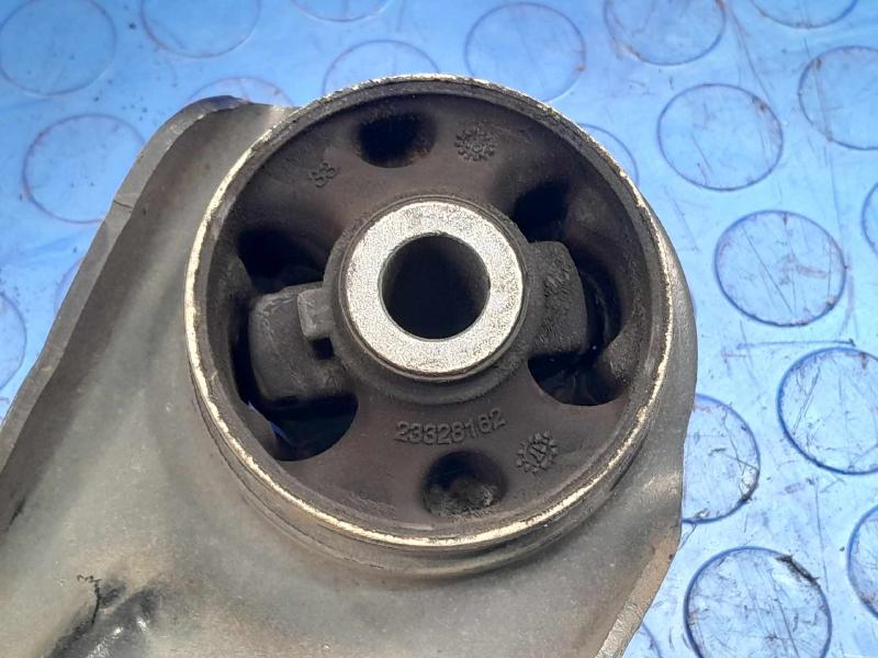 2018 Buick Regal Lower Control Arm Rr