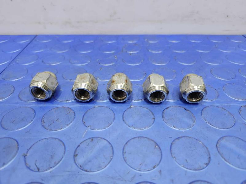 2015 Subaru Legacy Lug Nuts