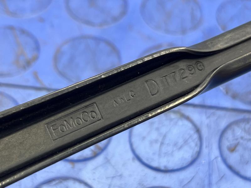 2016 Ford F-150 Wiper Arm