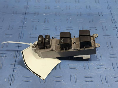 2013 Toyota Camry Door Switch Front
