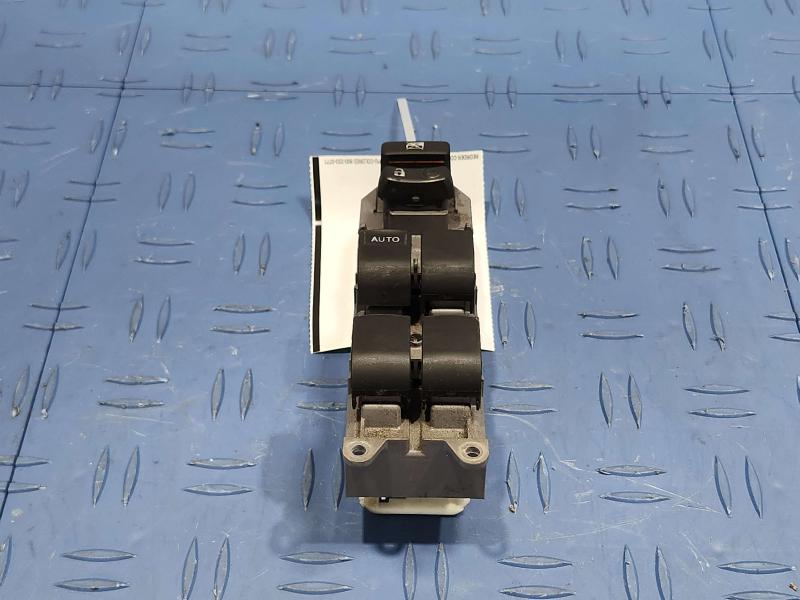 2013 Toyota Camry Door Switch Front