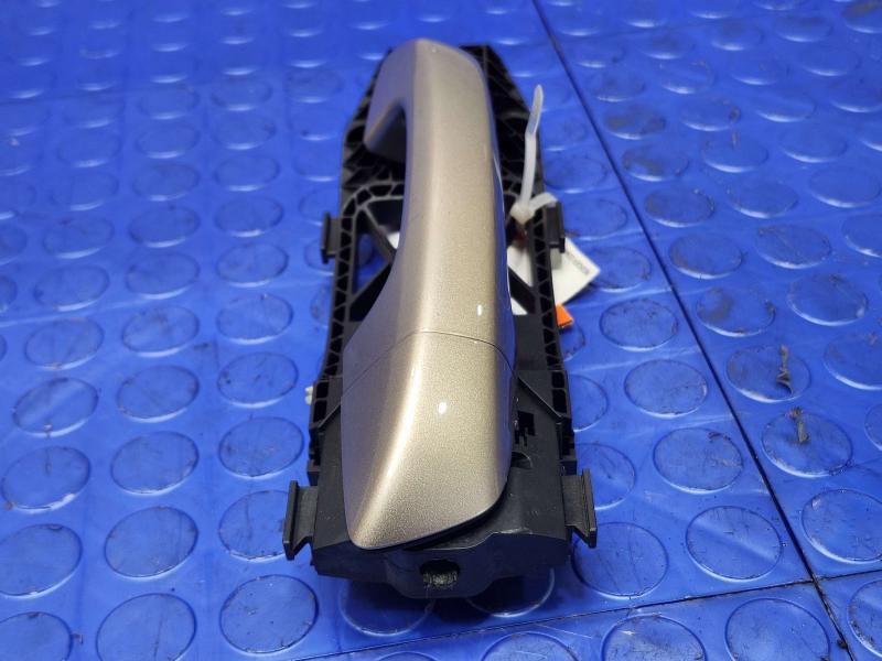 2015 Volkswagen Passat Outside Door Handle