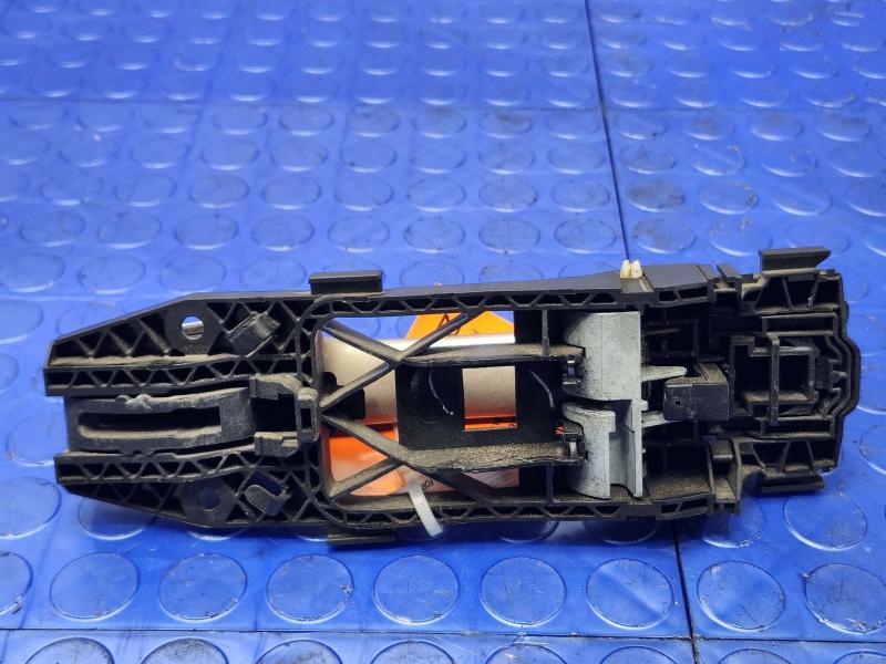 2015 Volkswagen Passat Outside Door Handle