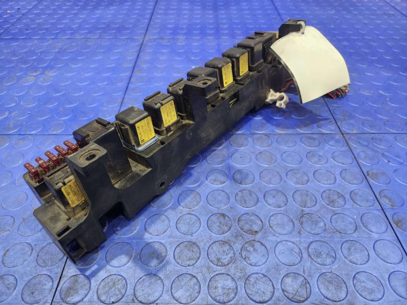 1988-1993 Isuzu NPR OEM Cabin Fuse Box Relay Junction Block Genuine
