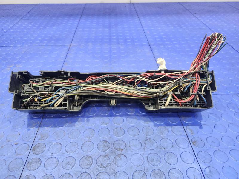 1988-1993 Isuzu NPR OEM Cabin Fuse Box Relay Junction Block Genuine
