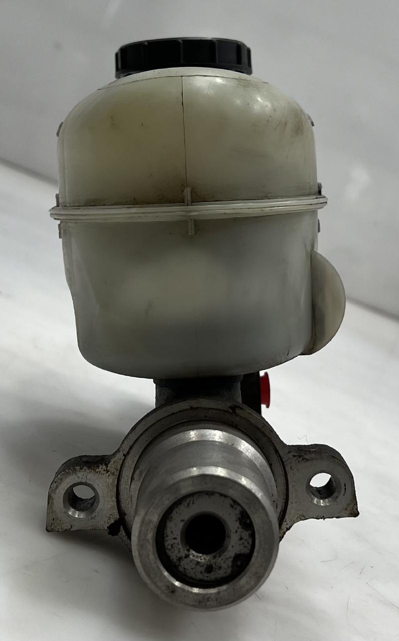 2004 - 2008 Ford F150 Brake Master Cylinder Assembly OEM 7L3Z2140A