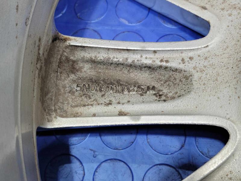 2009 Volkswagen Tiguan Wheel