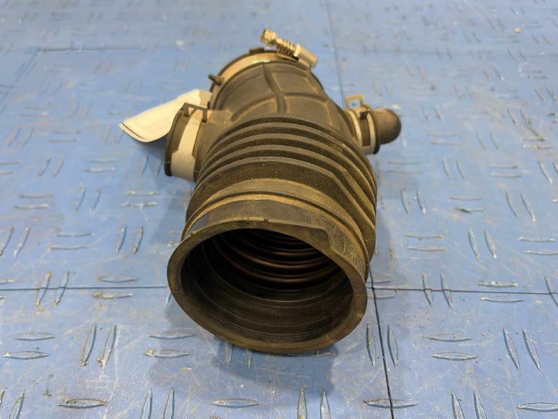 2015 Nissan Rogue Air Intake Tube/Resonator