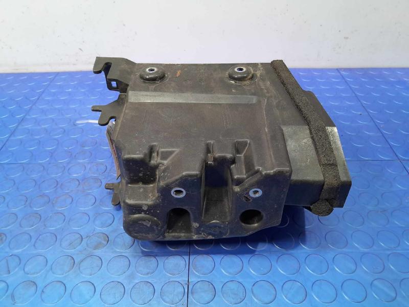 2018 Volvo S90 Battery Box Front Genuine OEM Part 31479621
