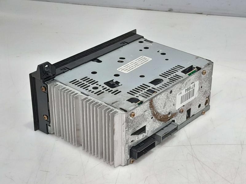 2002 Dodge B3500 Audio & Visual Equip.(Radio)