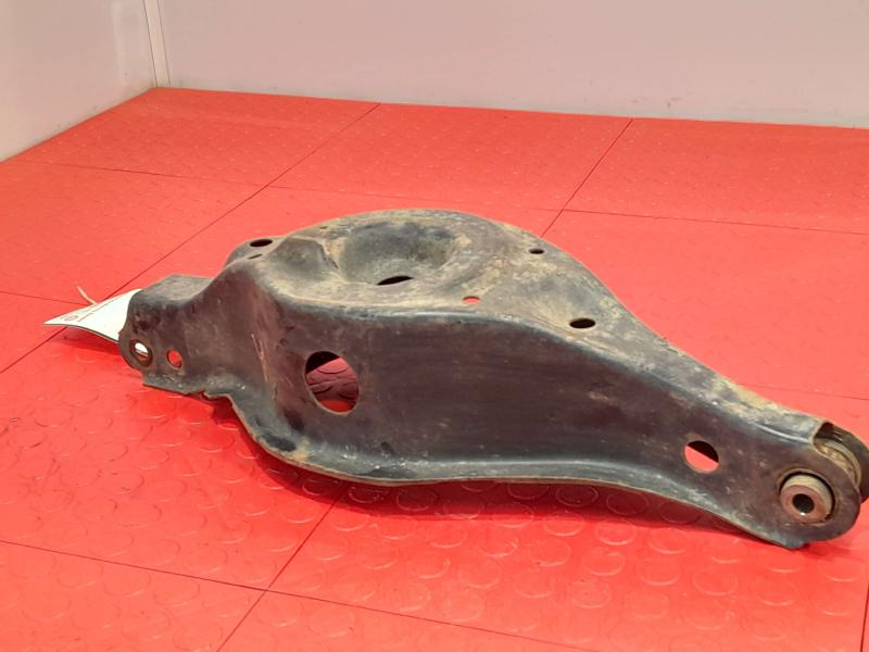 2010 Nissan Murano Lower Control Arm Rr