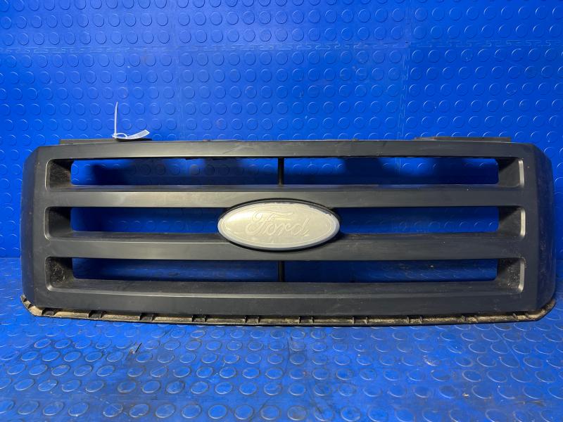 2008 Ford Expedition Grille