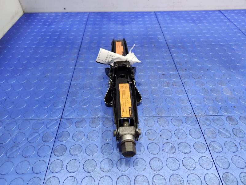 2014 Nissan Maxima Jack Assembly