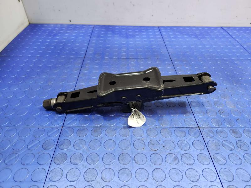 2014 Nissan Maxima Jack Assembly