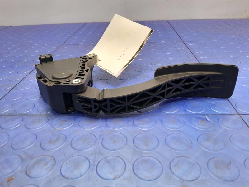 2019 Nissan Sentra Pedal Assembly