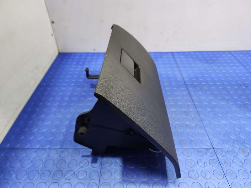 2011 Ford Edge Glove Box