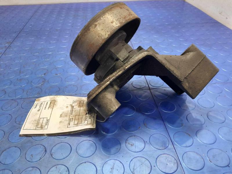 2004 Toyota Tundra Engine Belt Tensioner