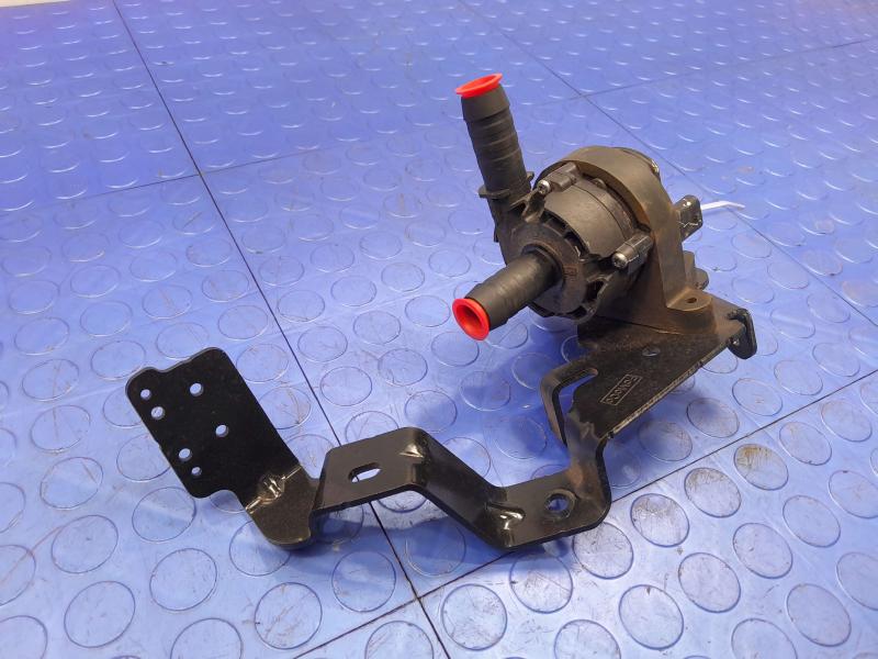 2022 Ford Maverick Coolant Pump