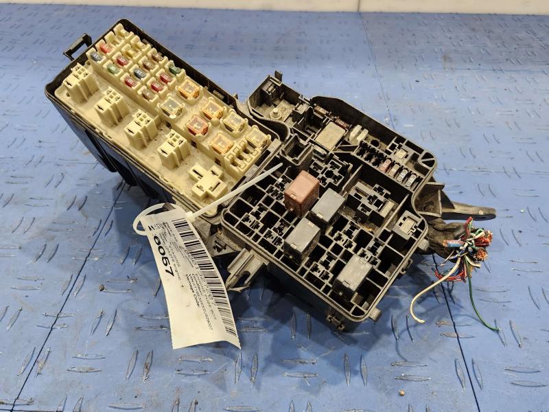 2002 Toyota Camry Engine Fuse Box