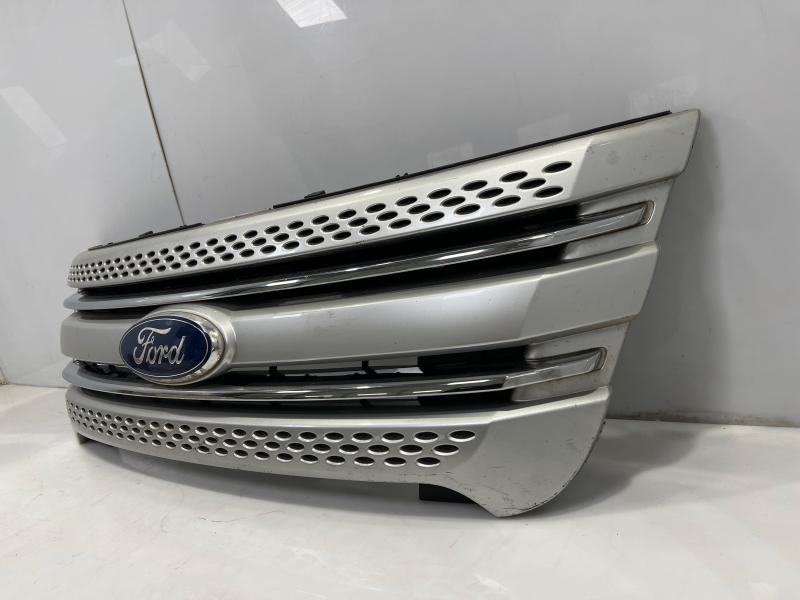 2011 - 2015 Ford Explorer Upper Grille Assembly w/ Emblem OEM BB5Z8200CA