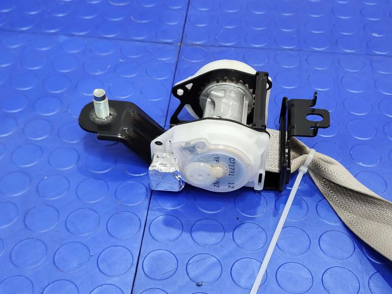 2014 Acura RLX Front Seat Belt
