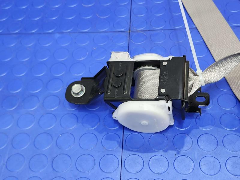 2014 Acura RLX Front Seat Belt