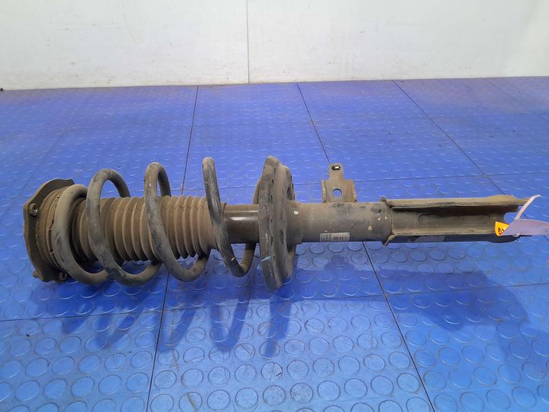 2017 GMC Acadia Strut Assembly