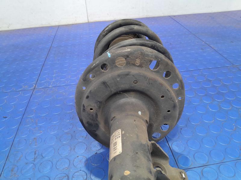 2017 GMC Acadia Strut Assembly