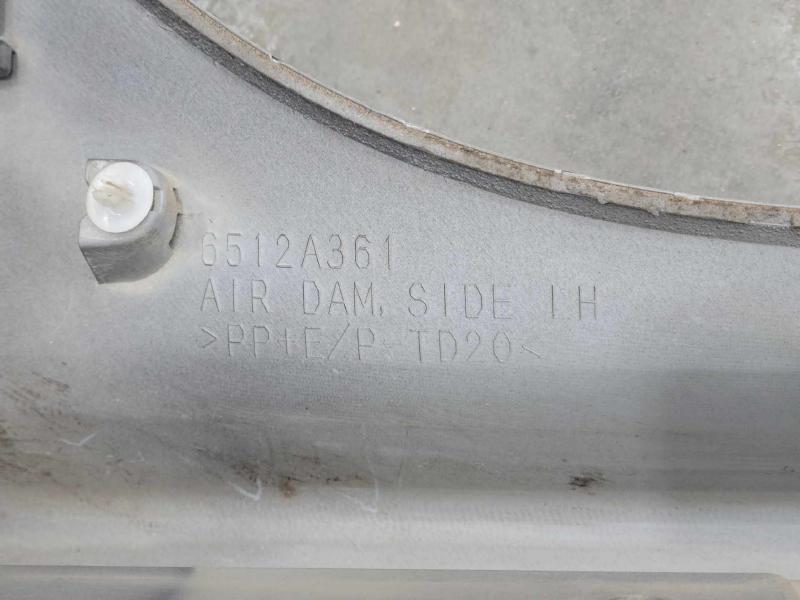 2016 Mitsubishi Lancer Rocker Moulding