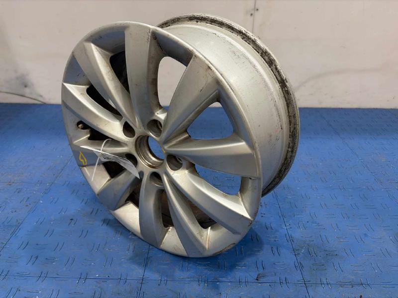 2015 Volkswagen Passat Wheel