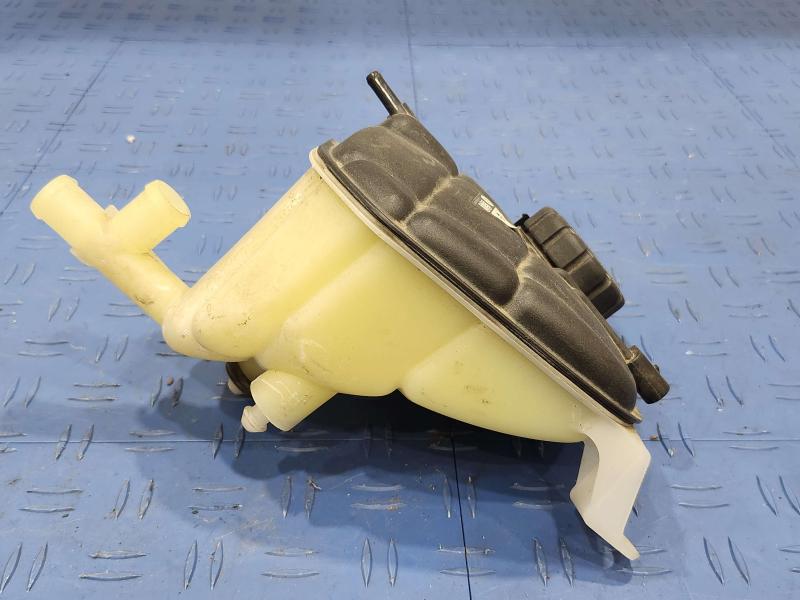 2010 Mercedes ML-Class Coolant Recovery Bottle
