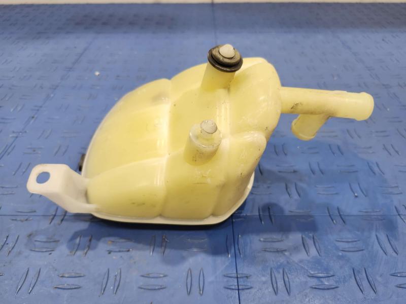 2010 Mercedes ML-Class Coolant Recovery Bottle