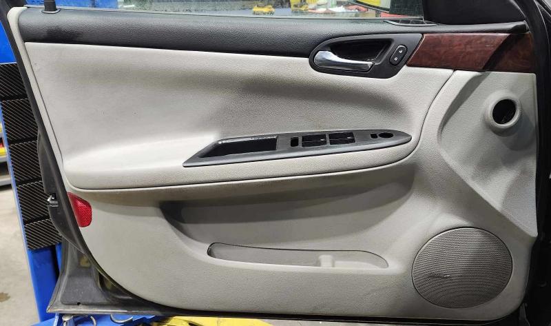 2010 Chevrolet Impala Front Door Trim Panel